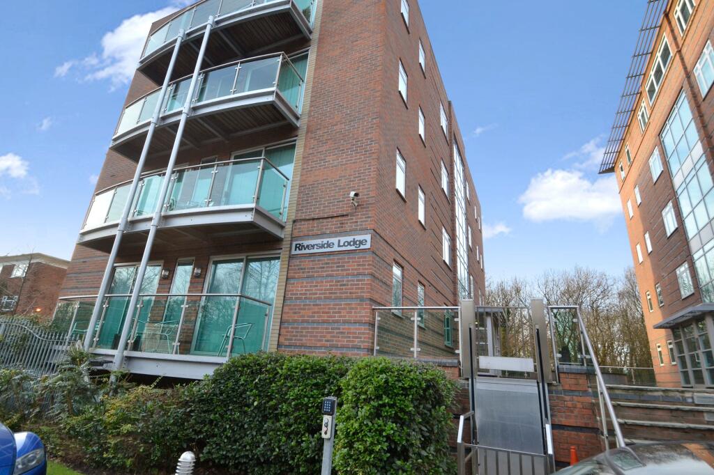 2 bed Apartment for rent in Gatley. From Property Genius - Manchester 2 bed Apartment for rent in Gatley. From Property Genius - Manchester