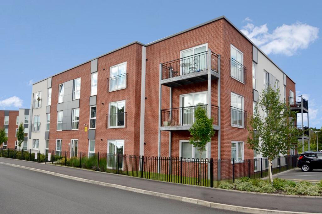2 bed Apartment for rent in Gatley. From Property Genius - Manchester