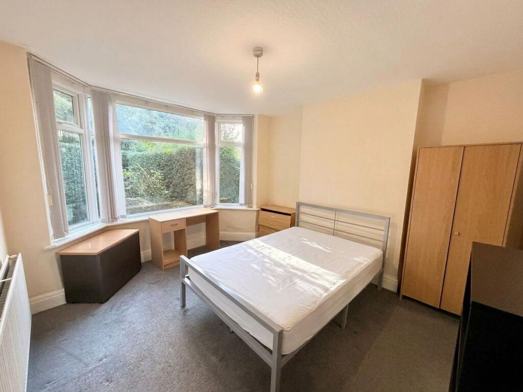 4 bed Semi Detached for rent in Manchester. From Property Genius - Manchester