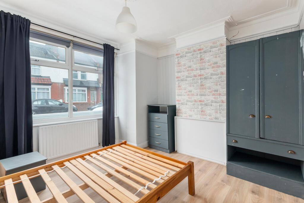 4 bed Detached for rent in Merton. From Property People - London