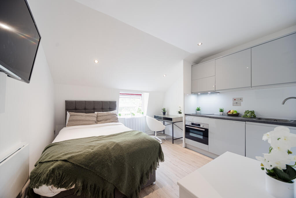 0 bed Studio for rent in Paddington. From PVL Properties Ltd