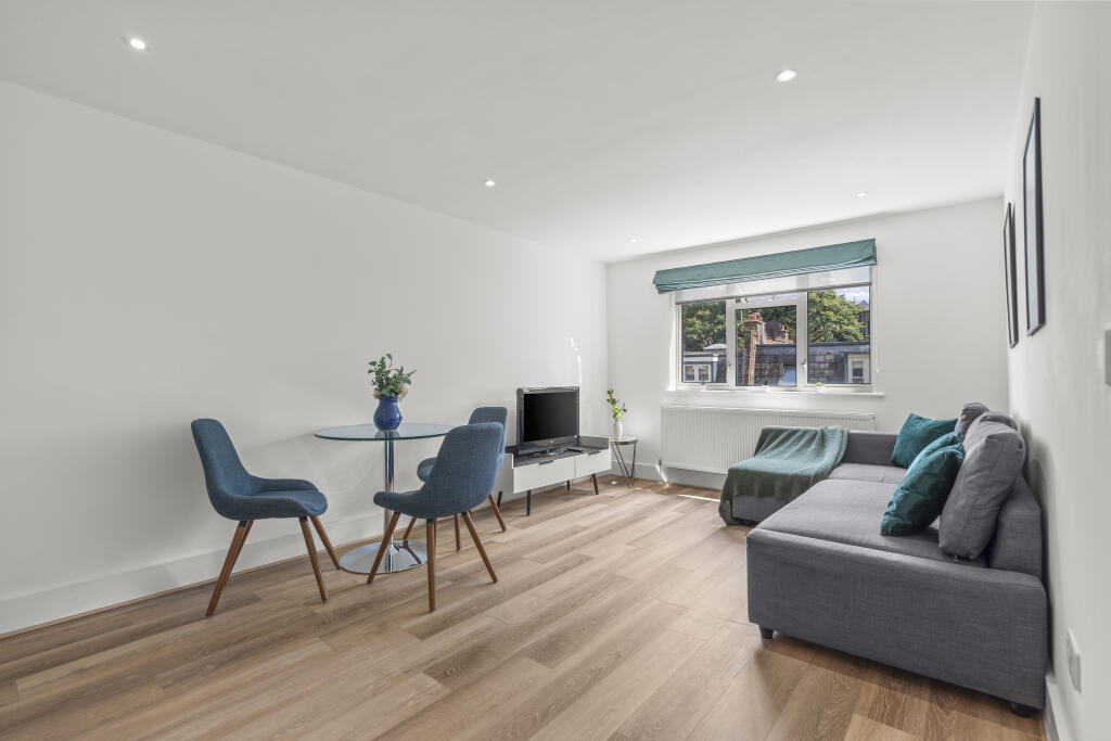 1 bed 1st Floor Flat for rent in Kensington. From PVL Properties Ltd