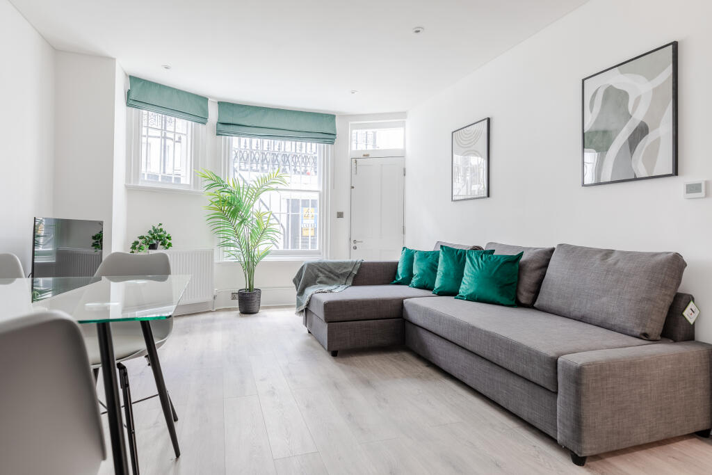 1 bed 1st Floor Flat for rent in Kensington. From PVL Properties Ltd