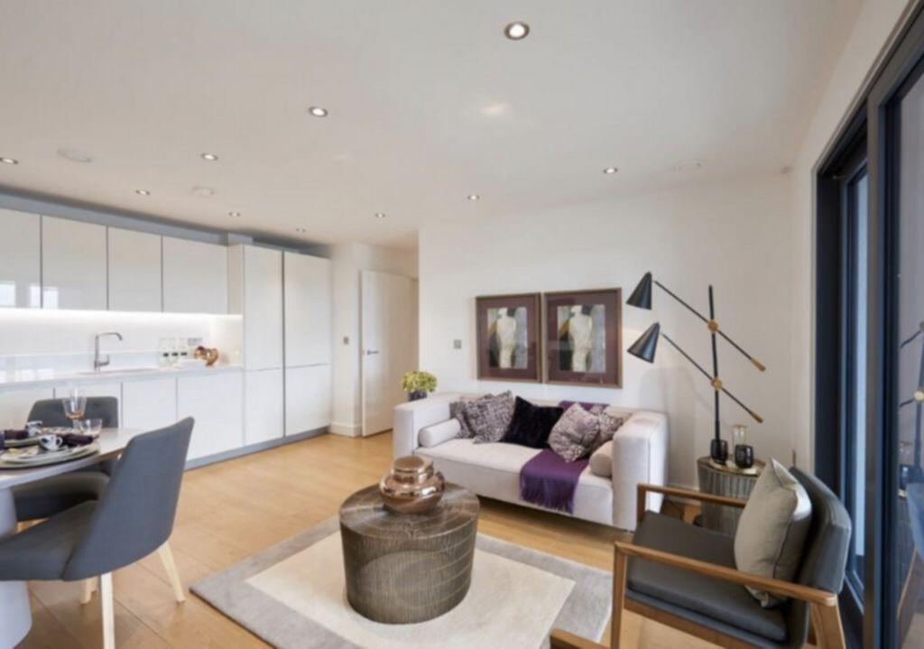 2 bed Apartment for rent in Loughton. From R L Morris Estate Agents - South Woodford
