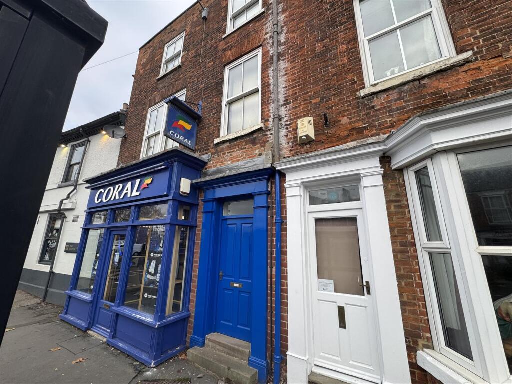 2 bed 1st Floor Flat for rent in Market Weighton. From Clubleys - Market Weighton 2 bed 1st Floor Flat for rent in Market Weighton. From Clubleys - Market Weighton