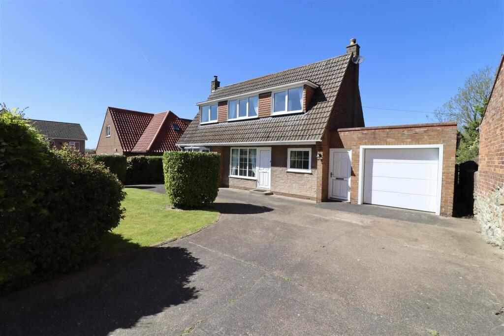 3 bed Detached bungalow for rent in Goodmanham. From Clubleys - Market Weighton 3 bed Detached bungalow for rent in Goodmanham. From Clubleys - Market Weighton