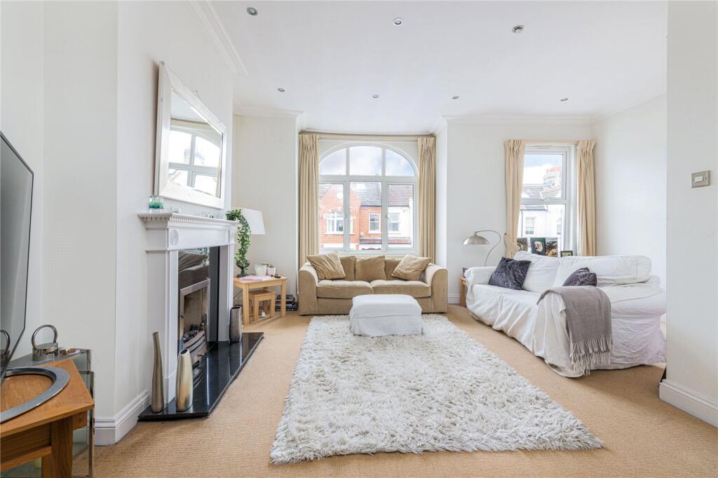 2 bed Apartment for rent in Streatham. From Rampton Baseley - Wandsworth