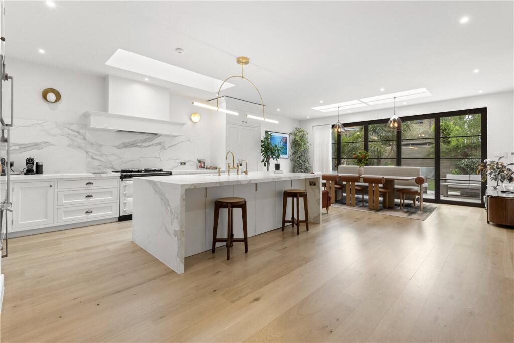6 bed Detached for rent in Wandsworth. From Rampton Baseley - Wandsworth