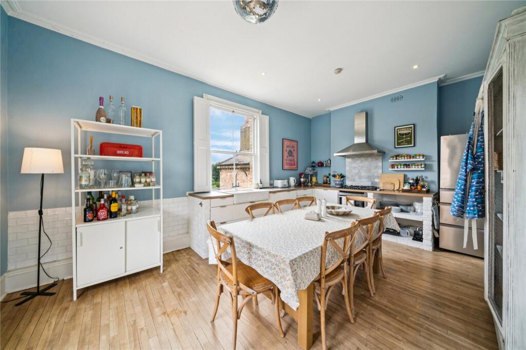3 bed Apartment for rent in Clapham. From Rampton Baseley - Wandsworth