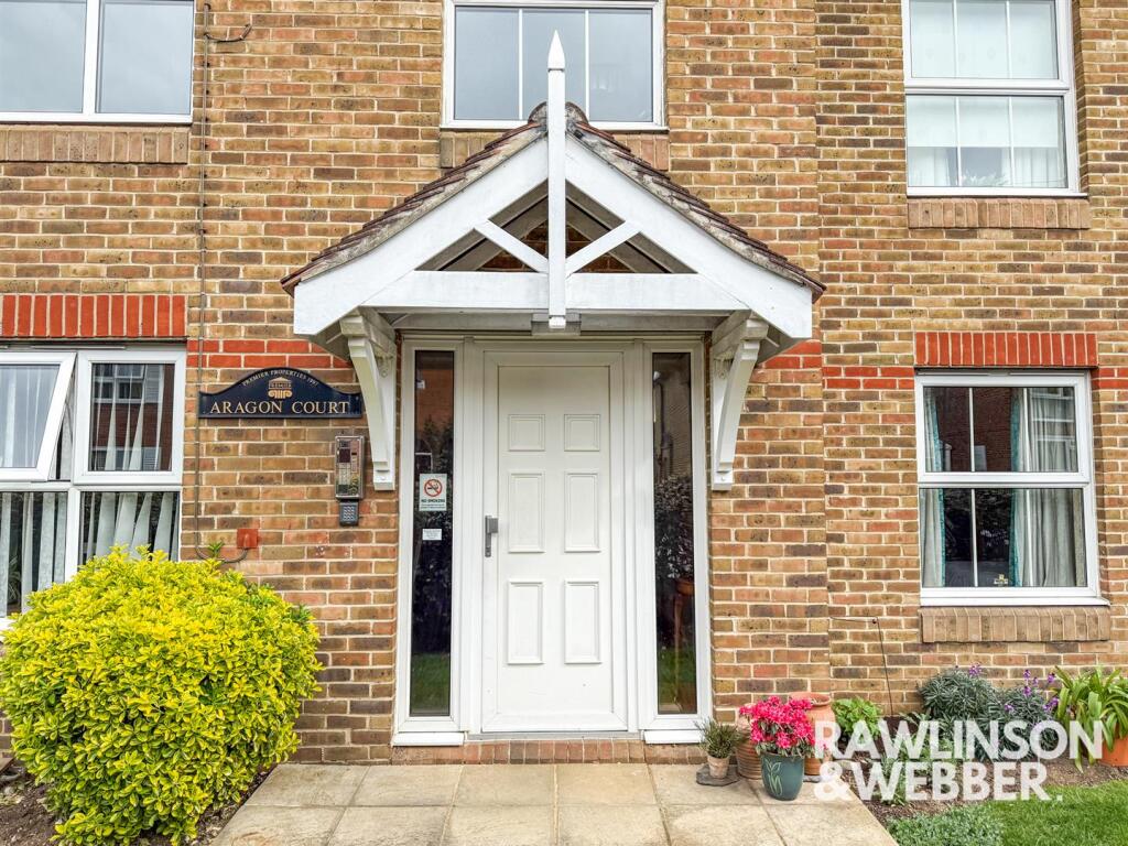 1 bed Apartment for rent in East Molesey. From Rawlinson & Webber - East Molesey