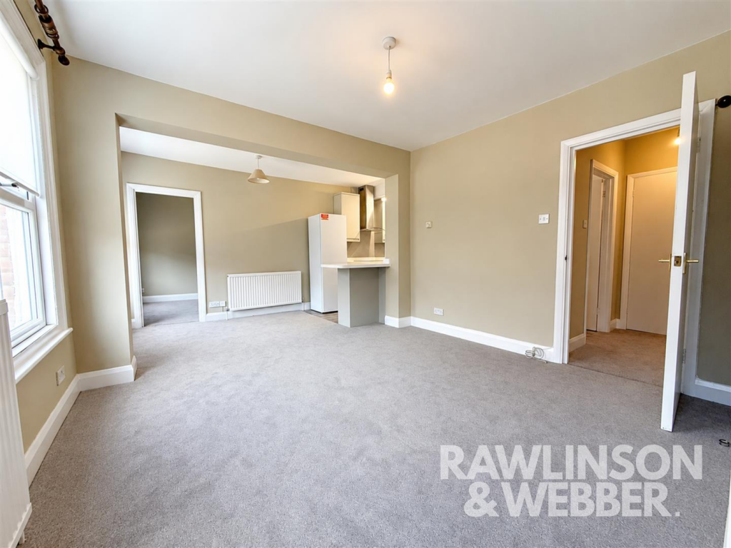 1 bed Apartment for rent in East Molesey. From Rawlinson & Webber - East Molesey