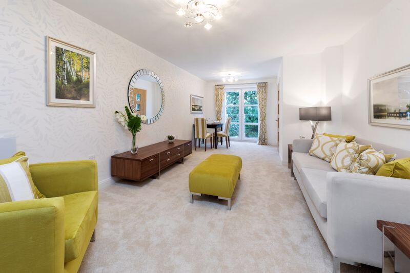 2 bed Apartment for rent in Warlingham. From Rayners Town & Country - Warlingham 2 bed Apartment for rent in Warlingham. From Rayners Town & Country - Warlingham
