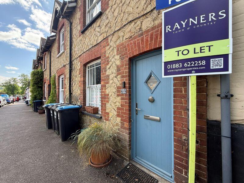 2 bed Cottage for rent in Godstone. From Rayners Town & Country - Warlingham