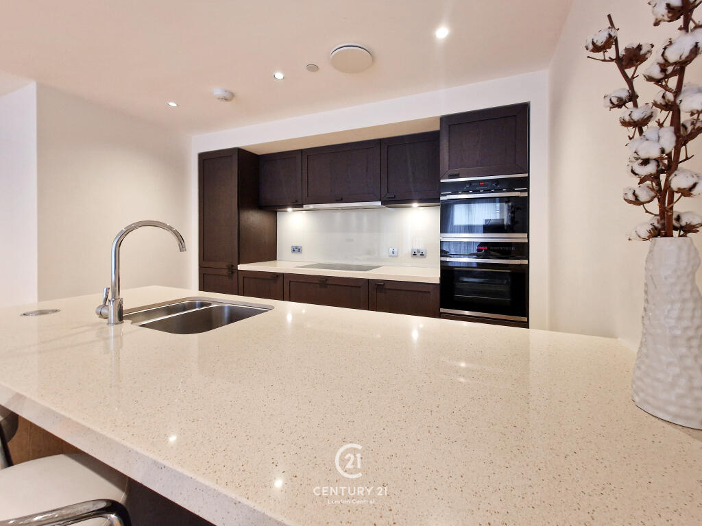 2 bed Apartment for rent in Westminster. From Century 21 London Central - Westminster