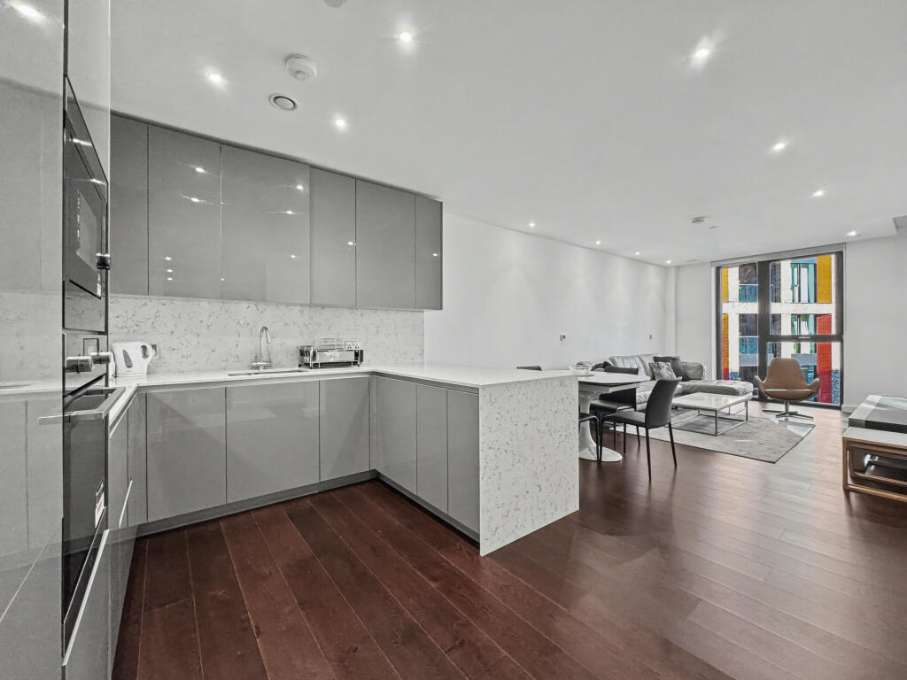 2 bed Apartment for rent in London. From Century 21 London Central - Westminster