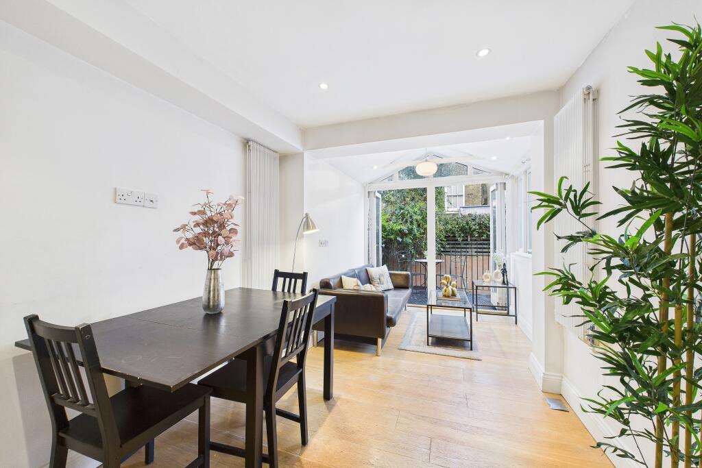 2 bed Apartment for rent in London. From Century 21 London Central - Westminster