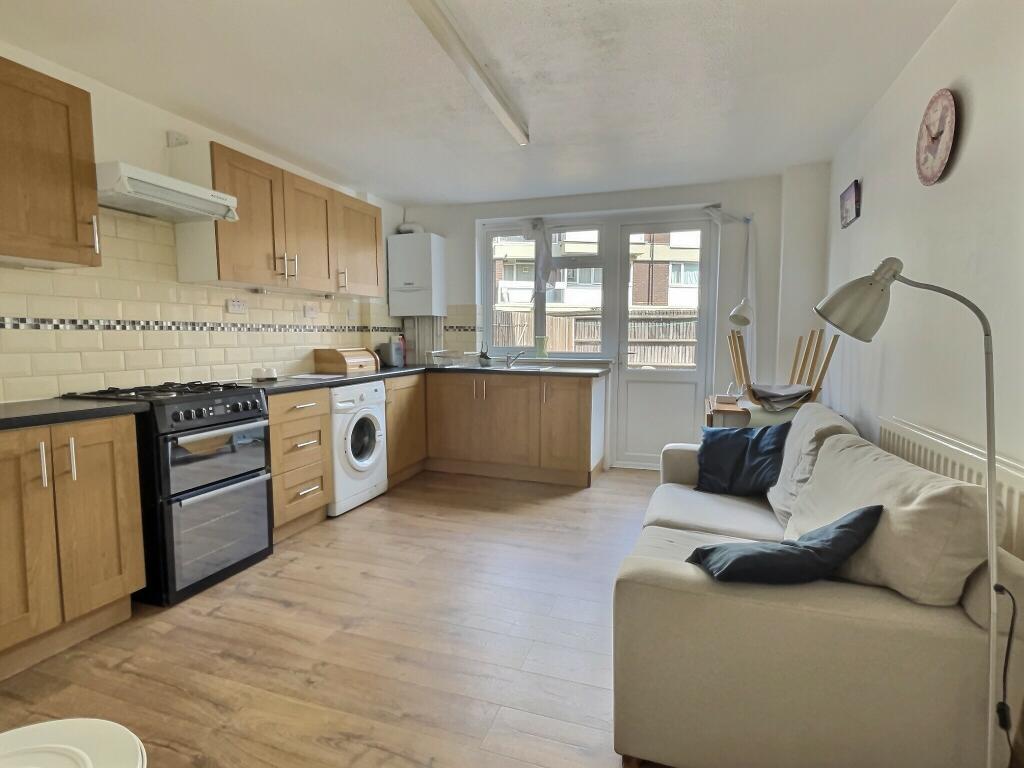 4 bed Apartment for rent in London. From Century 21 London Central - Westminster 4 bed Apartment for rent in London. From Century 21 London Central - Westminster