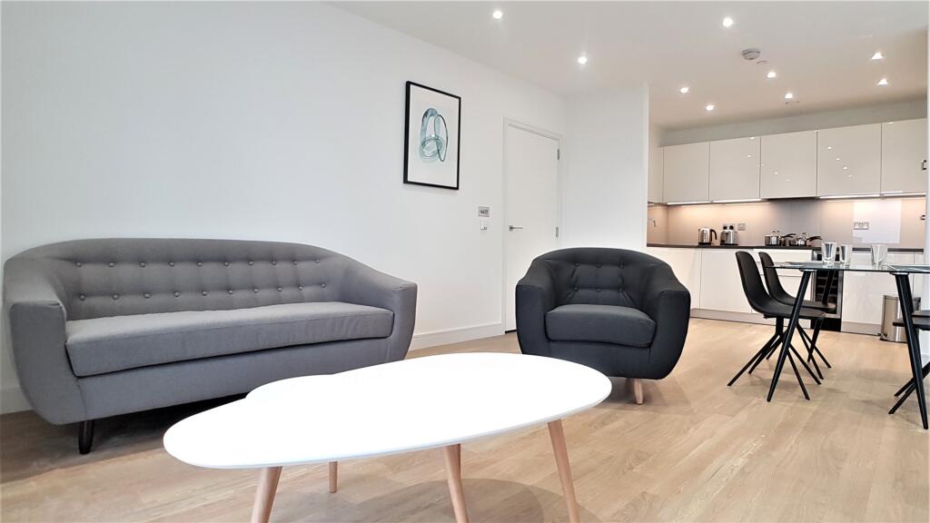 2 bed Apartment for rent in Clapham. From Century 21 London Central - Westminster