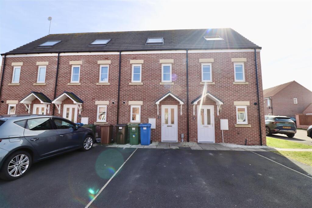 3 bed Town House for rent in Pocklington. From Clubleys - Pocklington