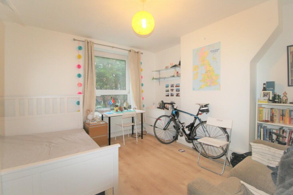 3 bed 1st Floor Flat for rent in Bermondsey. From RE/MAX Vision - London 3 bed 1st Floor Flat for rent in Bermondsey. From RE/MAX Vision - London