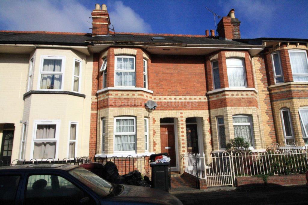 6 bed Mid Terraced House for rent in Reading. From Reading Lettings