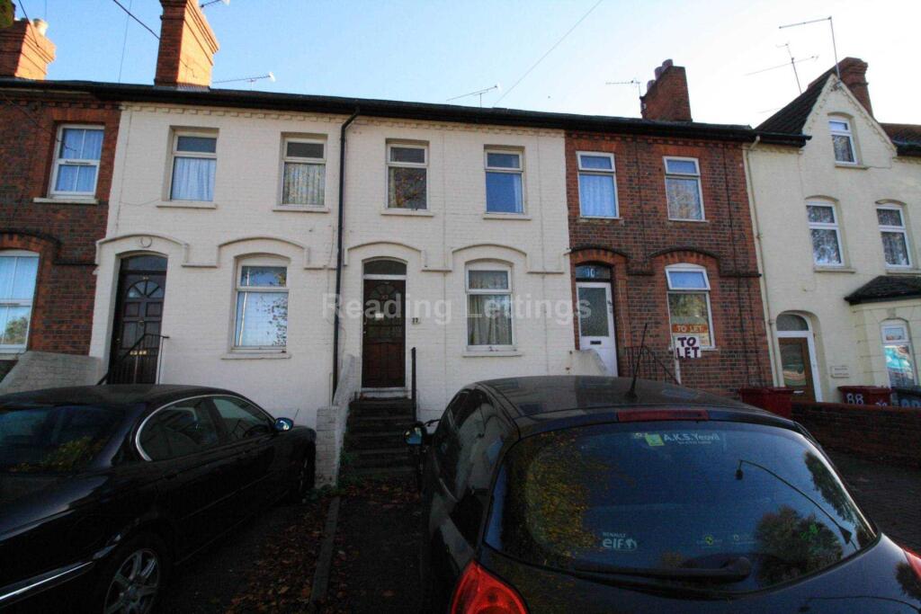 4 bed Mid Terraced House for rent in Reading. From Reading Lettings