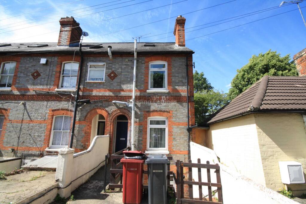5 bed End of Terrace for rent in Reading. From Reading Lettings