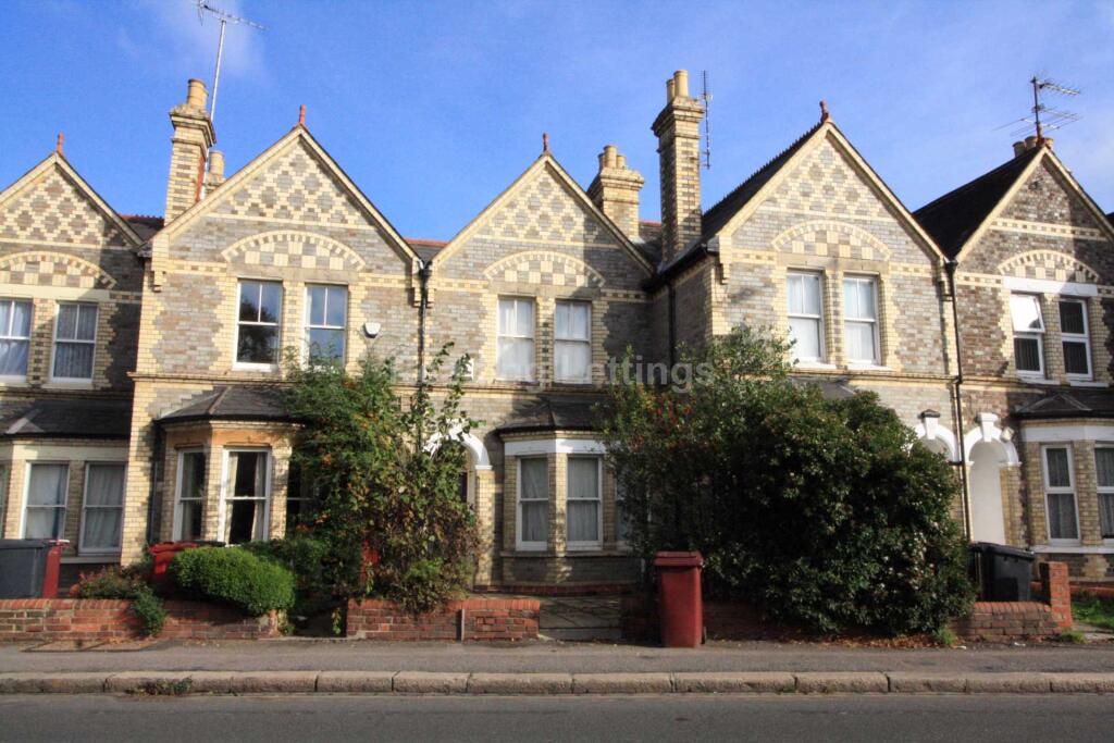 4 bed Detached for rent in Reading. From Reading Lettings