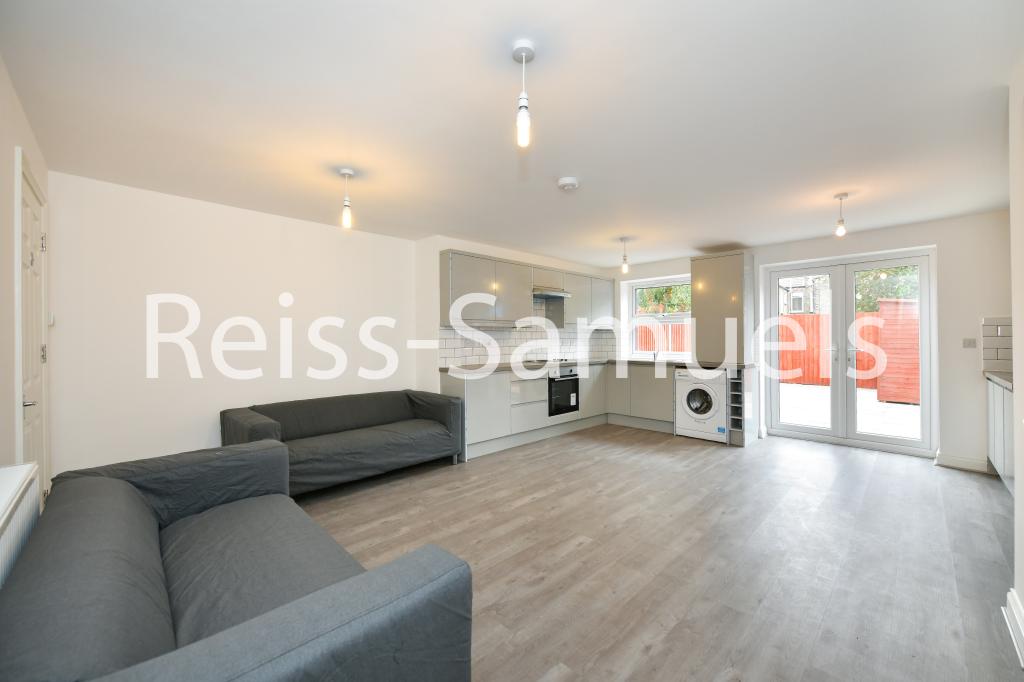 6 bed Town House for rent in London. From Reiss-Samuels