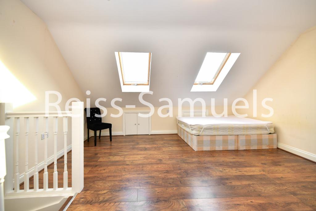 6 bed Semi-Detached for rent in London. From Reiss-Samuels