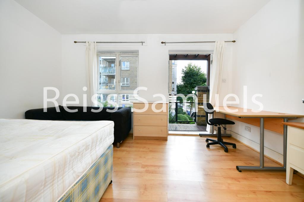 5 bed Terraced House for rent in London. From Reiss-Samuels