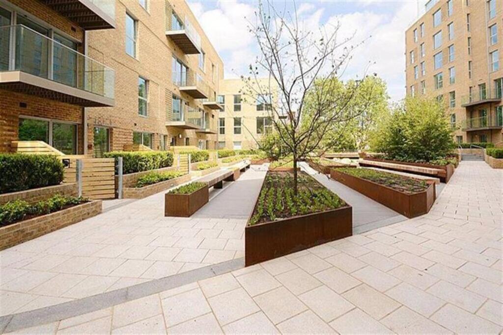 2 bed Apartment for rent in London. From relocate-me.co.uk - London 2 bed Apartment for rent in London. From relocate-me.co.uk - London
