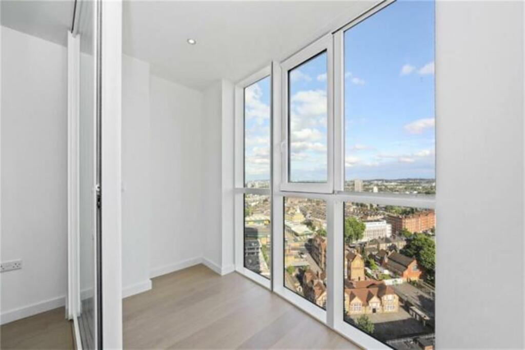 1 bed Apartment for rent in Clapham. From relocate-me.co.uk - London