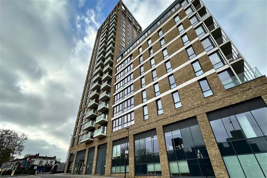 1 bed Apartment for rent in London. From relocate-me.co.uk - London