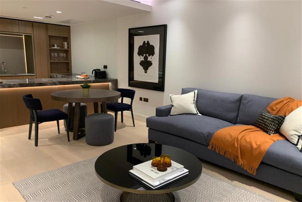 2 bed Apartment for rent in London. From relocate-me.co.uk - London