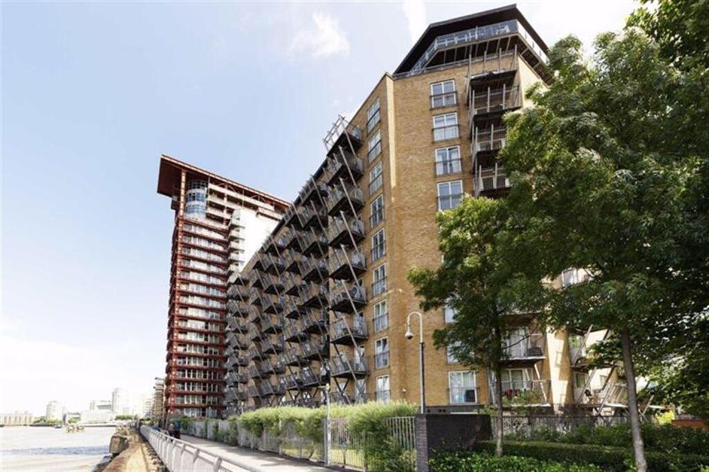 2 bed Apartment for rent in London. From relocate-me.co.uk - London