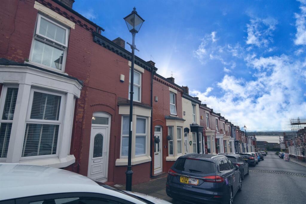 2 bed Mid Terraced House for rent in Liverpool. From Rentwirral.com - Bebington