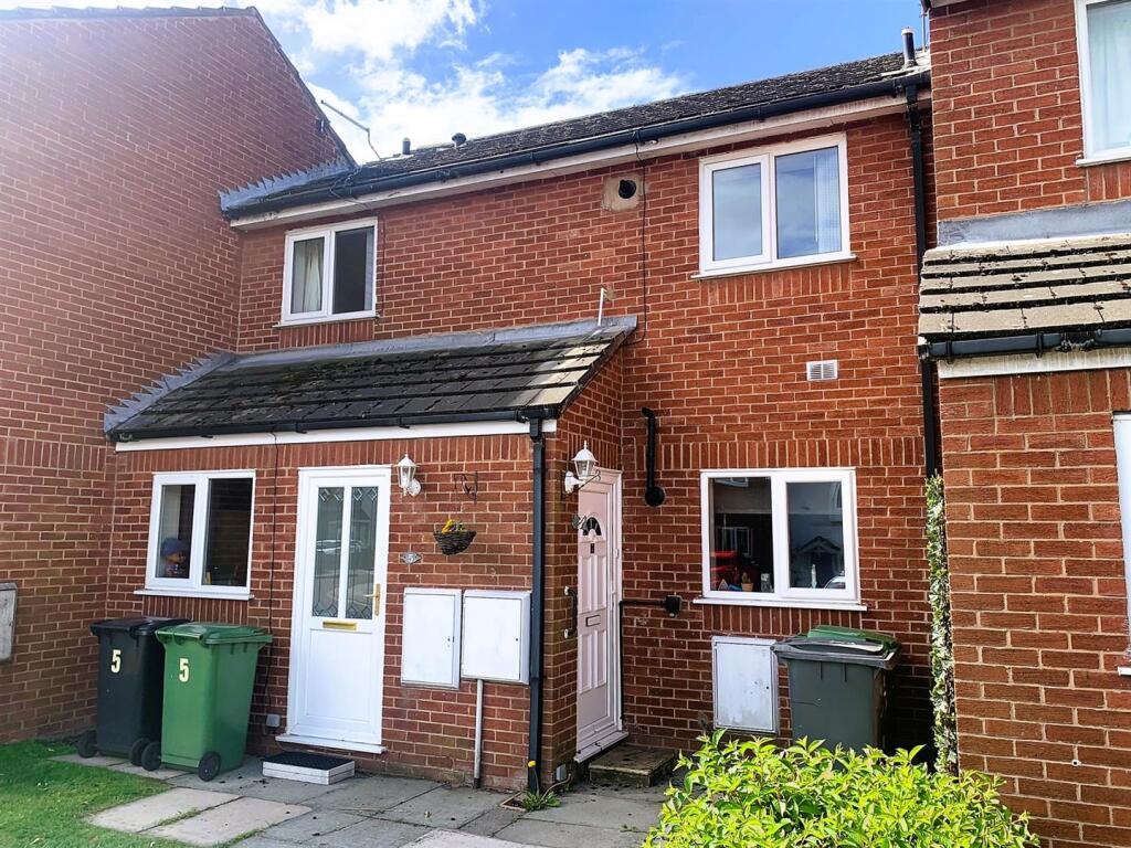 2 bed 1st Floor Flat for rent in Birkenhead. From Rentwirral.com - Bebington