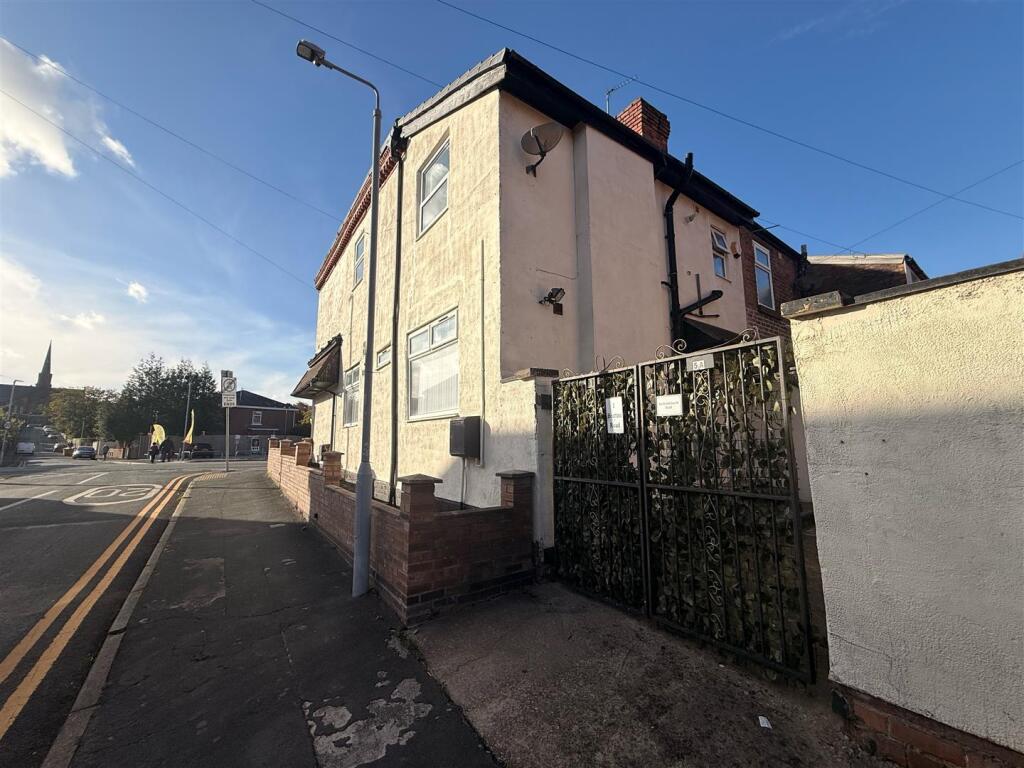 1 bed 1st Floor Flat for rent in Birkenhead. From Rentwirral.com - Bebington