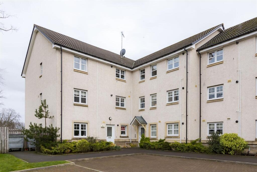 2 bed 1st Floor Flat for rent in Kirkintilloch. From CODA Estates Ltd - Glasgow