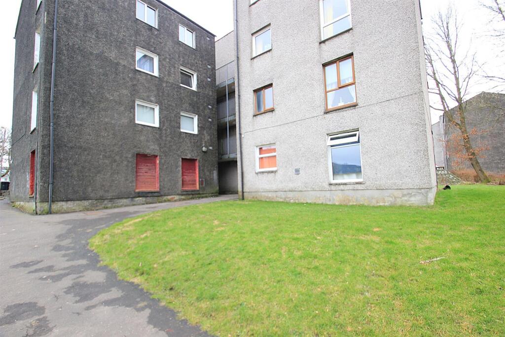 2 bed 1st Floor Flat for rent in Cumbernauld. From CODA Estates Ltd - Glasgow