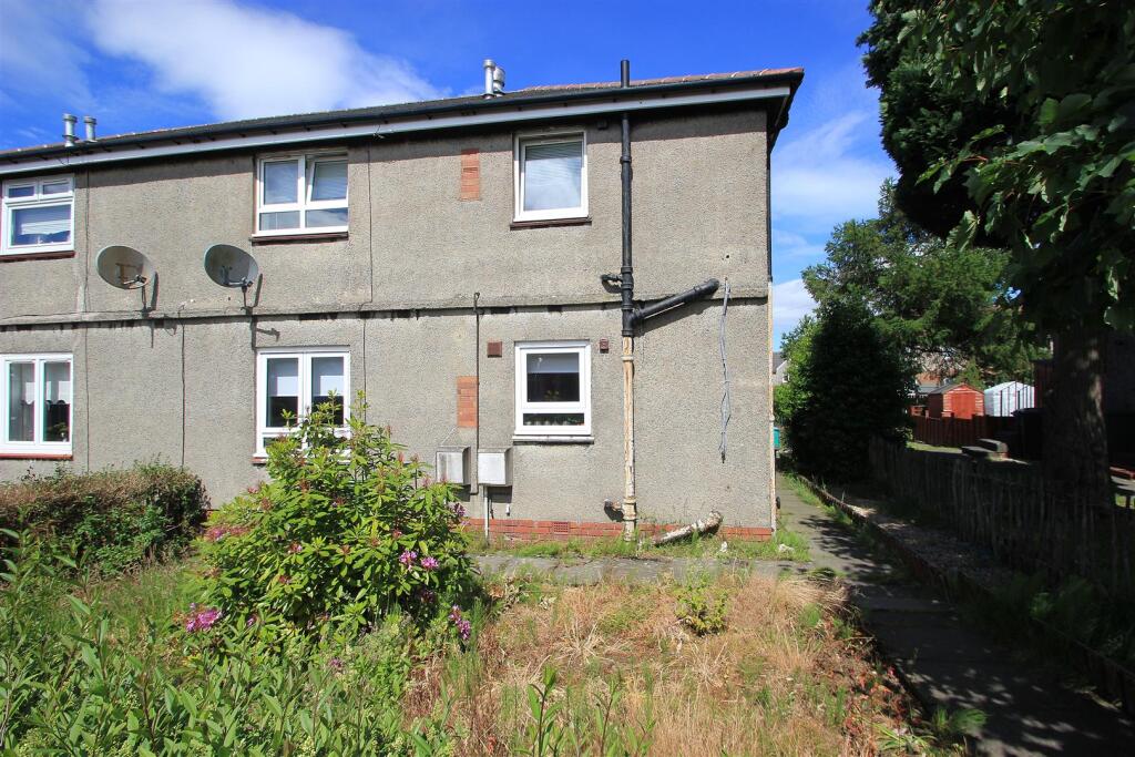 2 bed 1st Floor Flat for rent in Kirkintilloch. From CODA Estates Ltd - Glasgow 2 bed 1st Floor Flat for rent in Kirkintilloch. From CODA Estates Ltd - Glasgow