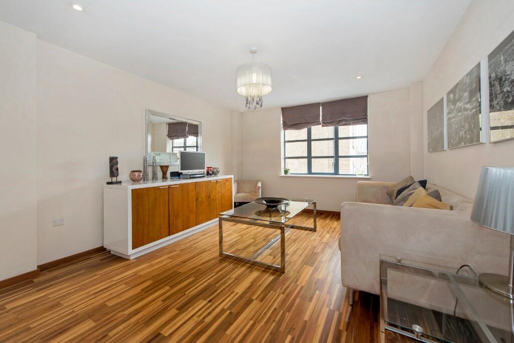 2 bed 1st Floor Flat for rent in London. From Right Now Residential