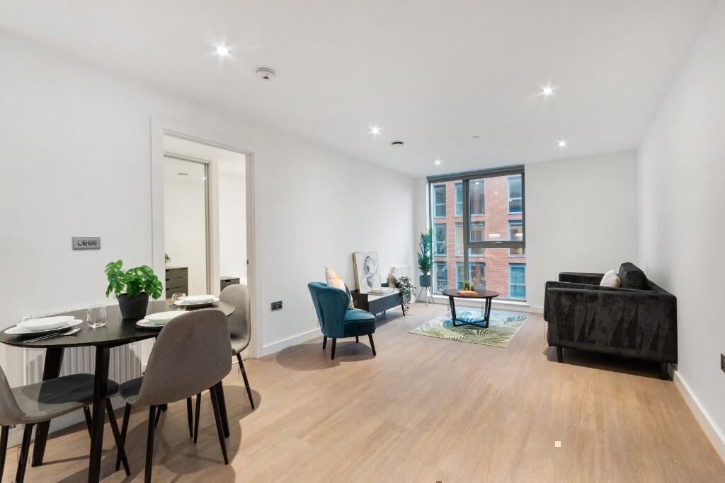 2 bed 1st Floor Flat for rent in Reading. From Right Now Residential