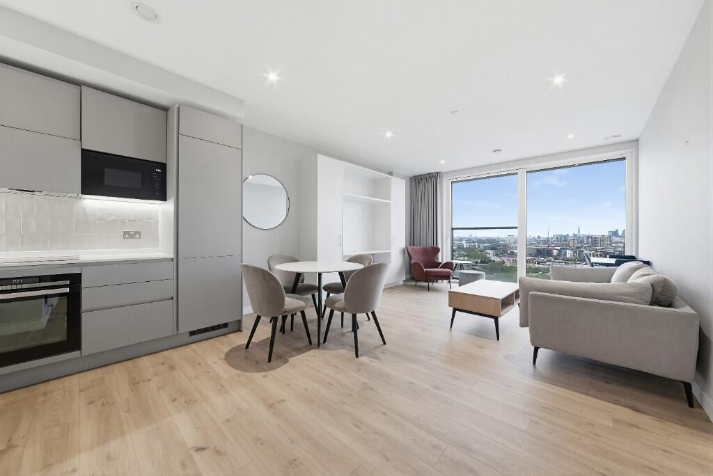 1 bed 1st Floor Flat for rent in Stratford. From Right Now Residential