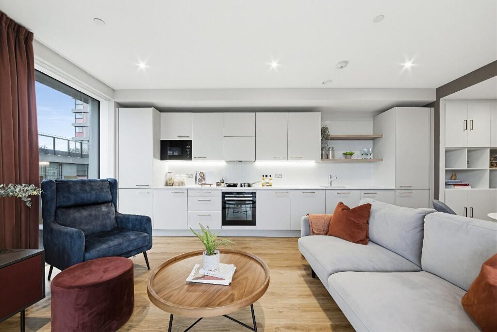 2 bed 1st Floor Flat for rent in Stratford. From Right Now Residential 2 bed 1st Floor Flat for rent in Stratford. From Right Now Residential