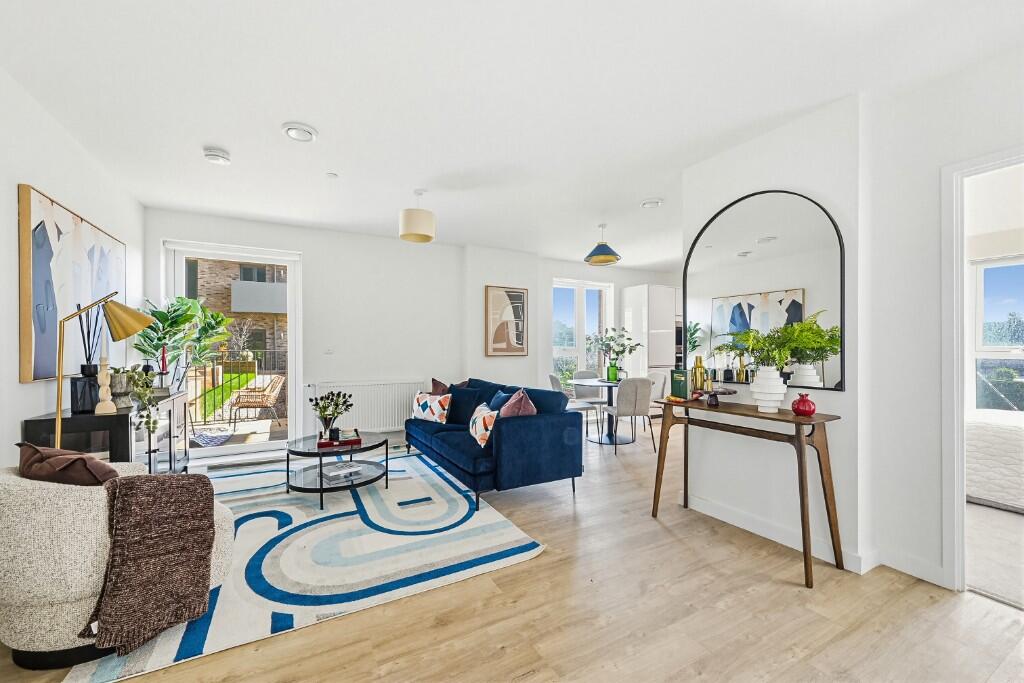 3 bed 1st Floor Flat for rent in . From Right Now Residential