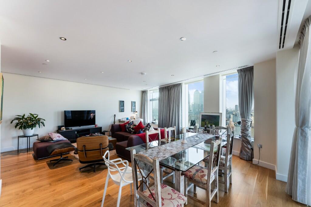 3 bed 1st Floor Flat for rent in Greenwich. From Right Now Residential