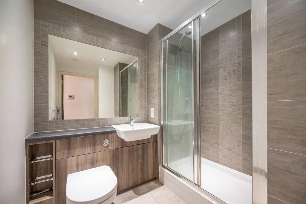4 bed Studio for rent in London. From Right Now Residential