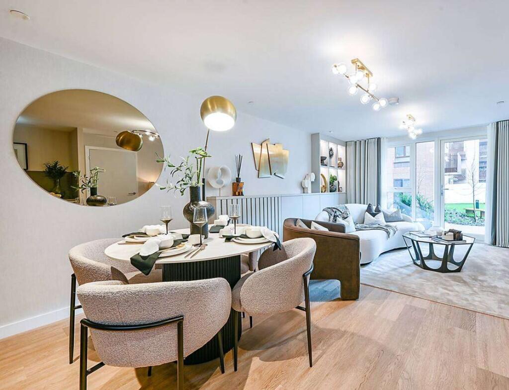 3 bed 1st Floor Flat for rent in Acton. From Right Now Residential 3 bed 1st Floor Flat for rent in Acton. From Right Now Residential